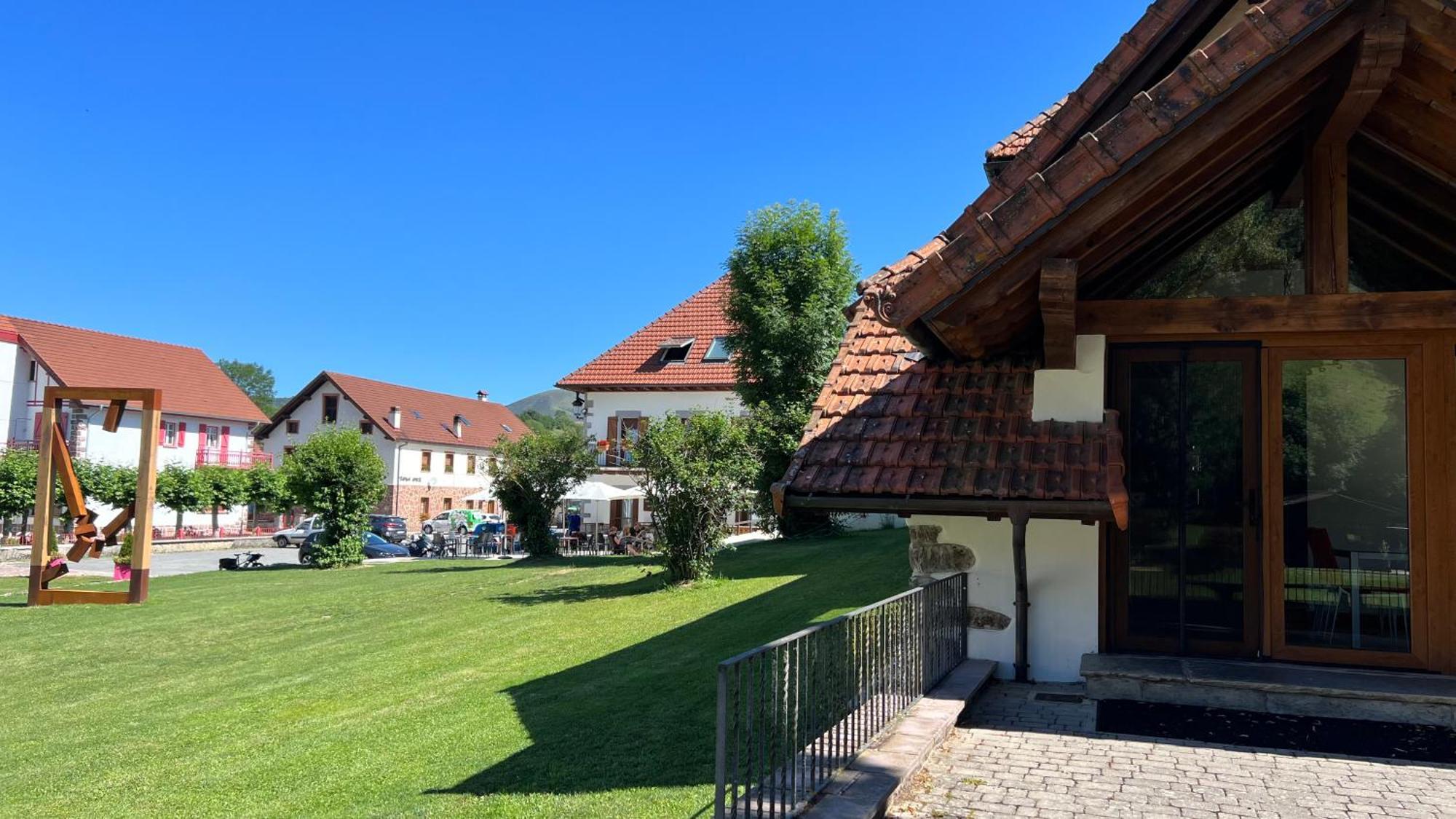 Casa Rural Roncesvalles Espinal-Auzperri Buitenkant foto